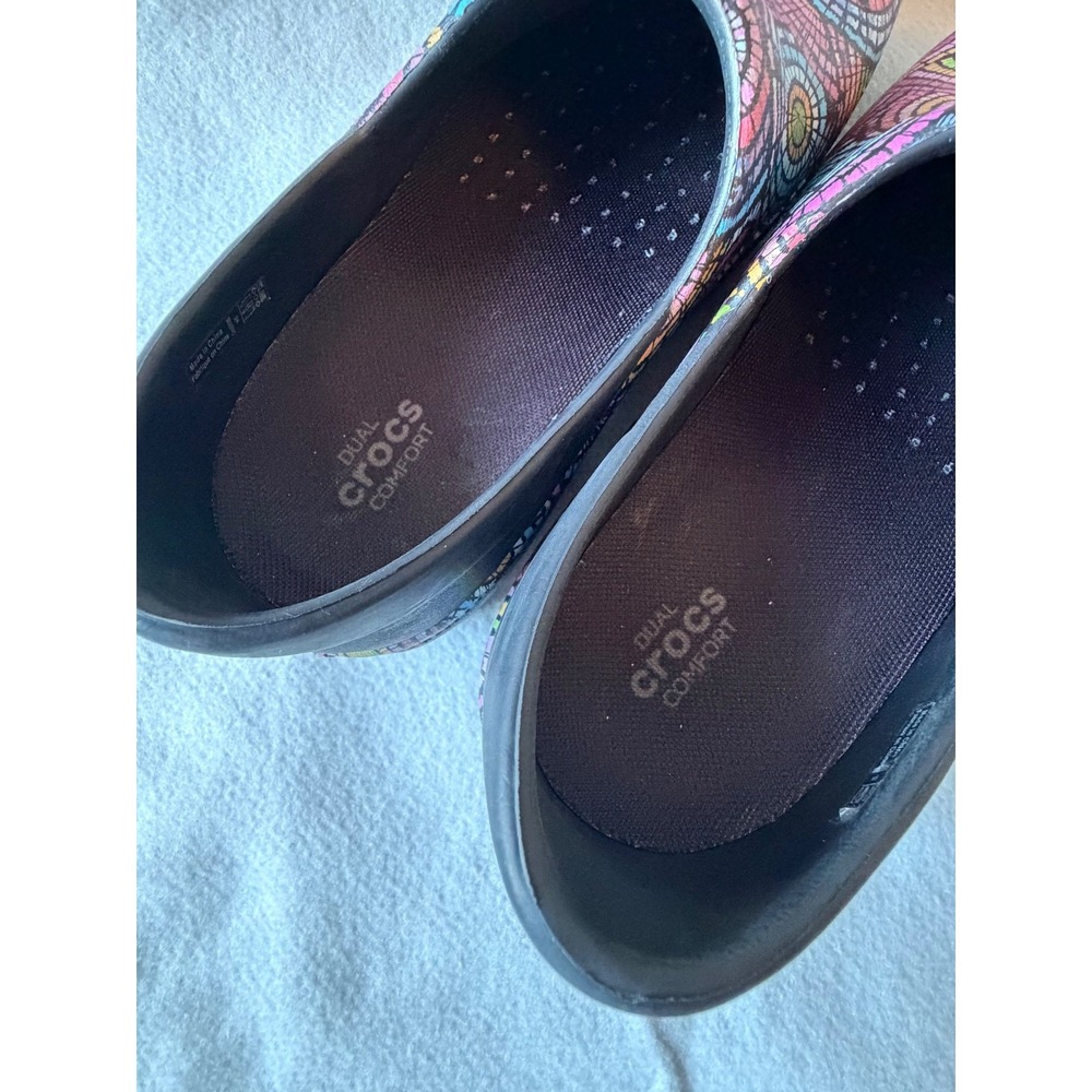 CROCS Women’s Slip-On Clogs in Pink, Blue, Yellow & Green Pattern - Picture 8 of 13